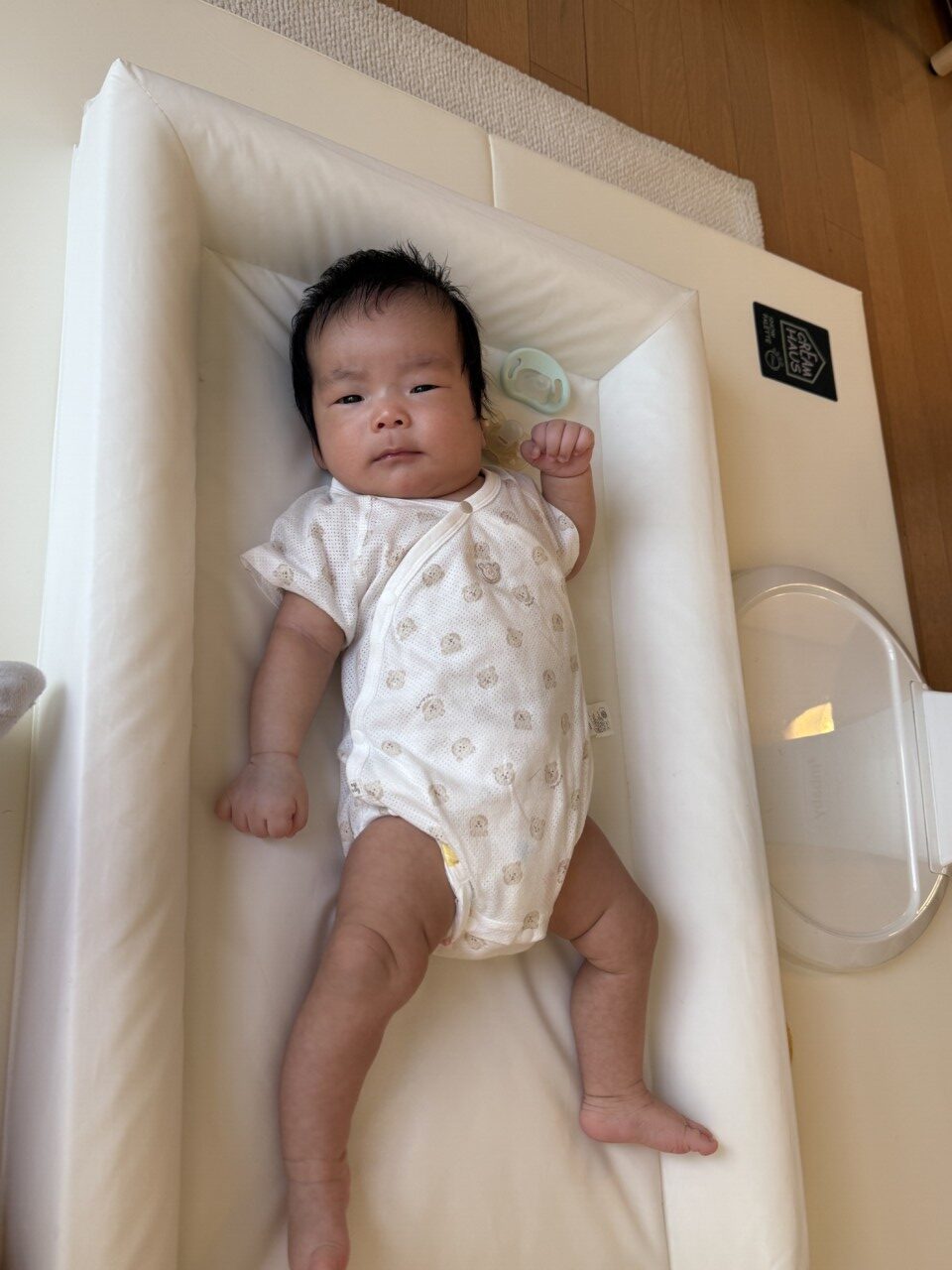 우리 집 똥칸에 누워 있는 아이